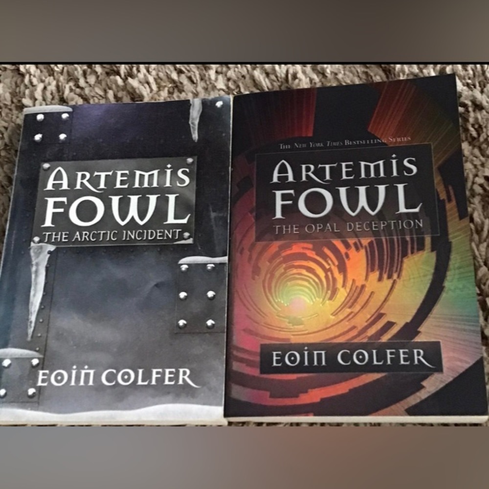 New Set of 5 Artemis Fowl books by Eoin Colfer